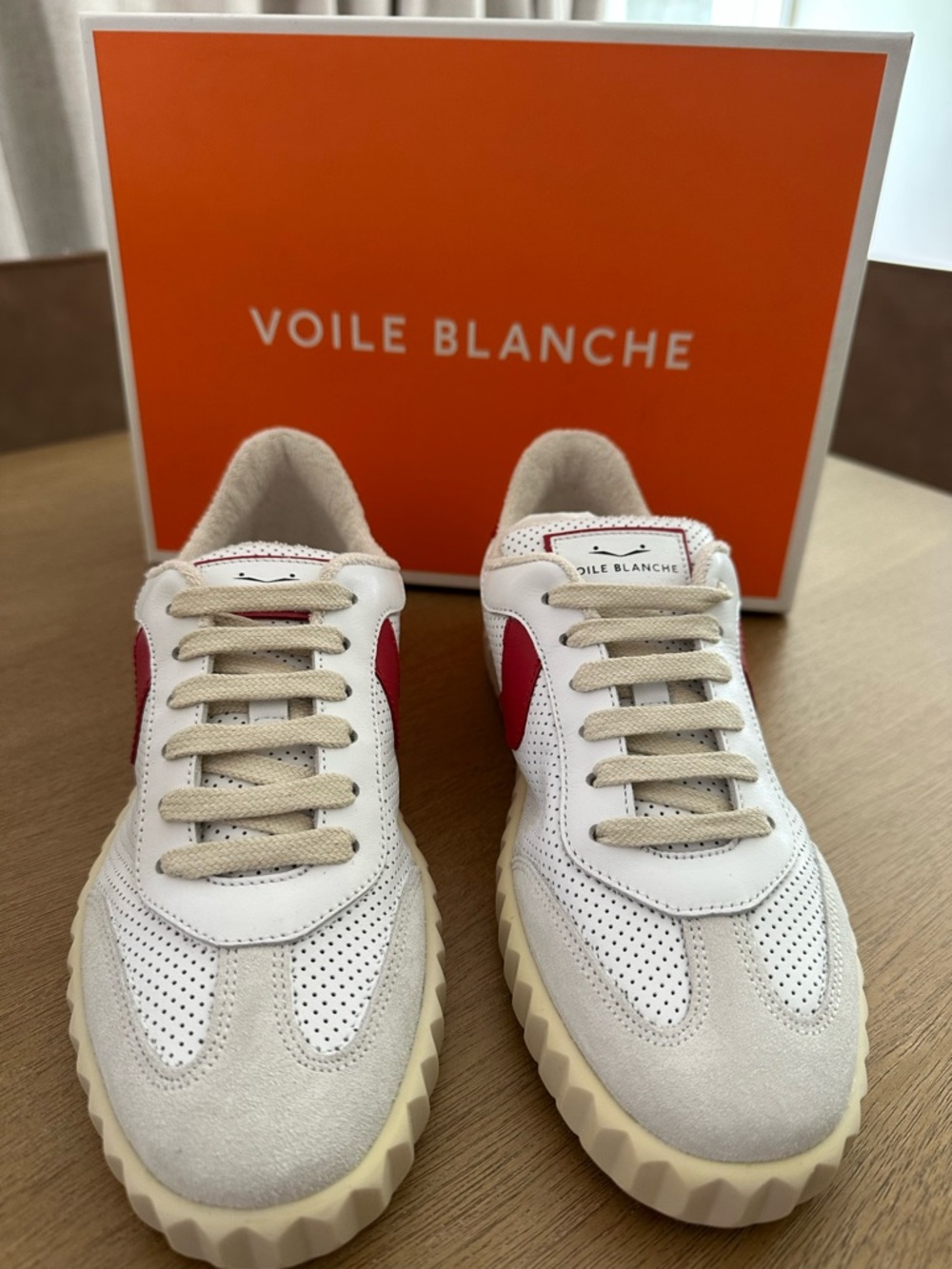 Voile Blanche Ines Perforated Leather Low Top Retro Sneakers